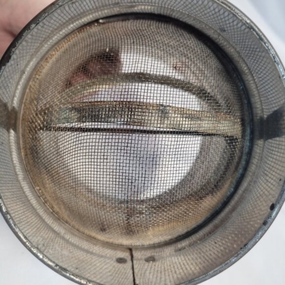 Vintage Nesco Visible Measure Flour Sifter - Picture 9 of 12